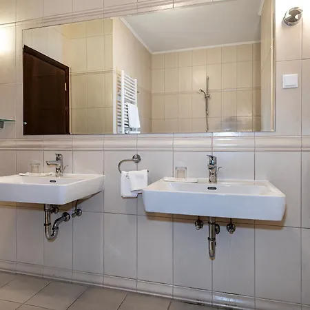 Bed & Breakfast Guest Atrium Gulin Lozovac