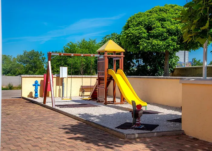 Guest Atrium Gulin Bed & Breakfast 4*